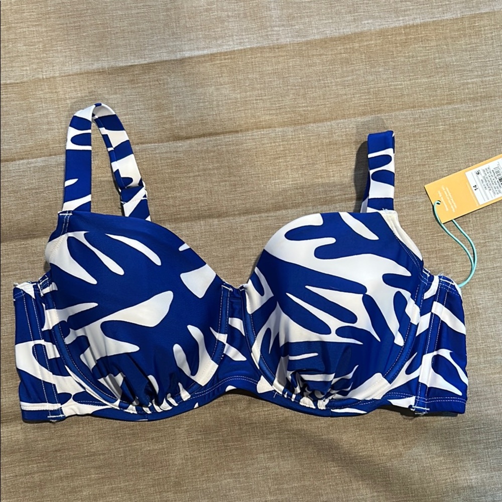 Kona Sol Blue and White Patterned Bikini Top Size 14